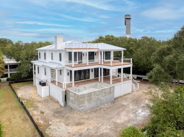 189 Station 18th St, Sullivans Island, SC 29482