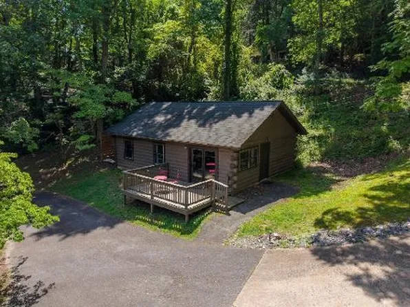 1480 S Country Club Dr, Cullowhee, NC 28723