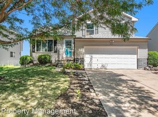 8002 Bauman Ave, Omaha, NE 68122