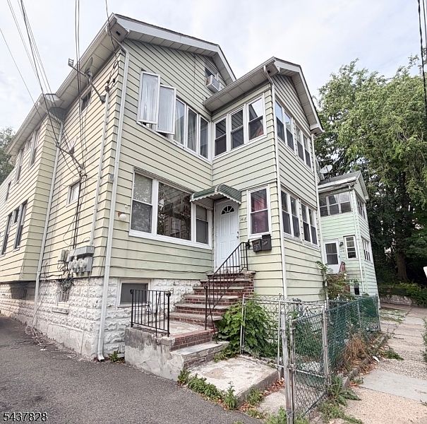 1st image of 1418 Boa Pl