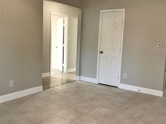 4th image of 1134 Bacliff Dr