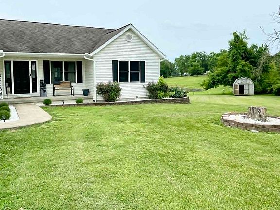 2nd image of 19 Gregg Ln