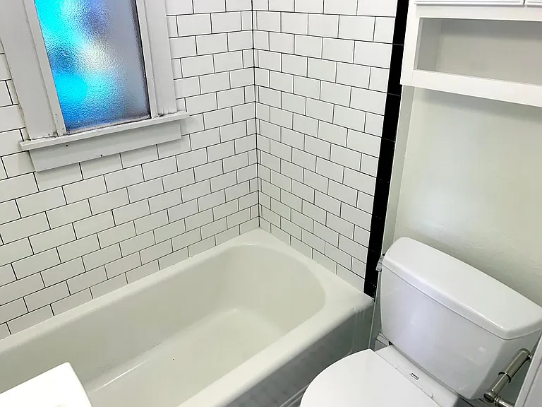 186 Waterman St #1 — Photo 35