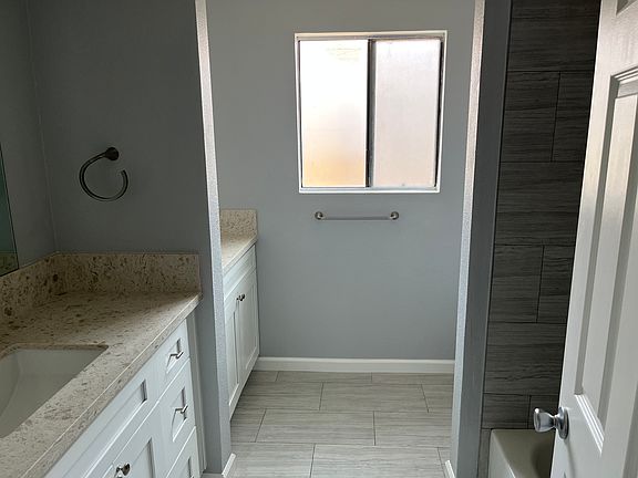 2nd image of 1347 E Harvard St APT 4