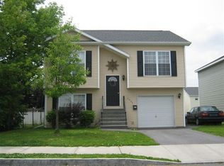 2307 5th Ave, Watervliet, NY 12189