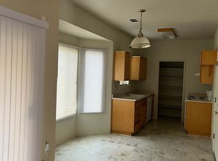 747 Windsor Ct, Los Banos, CA 93635