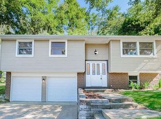 301-1 Alamo Dr, Pittsburgh, PA 15241