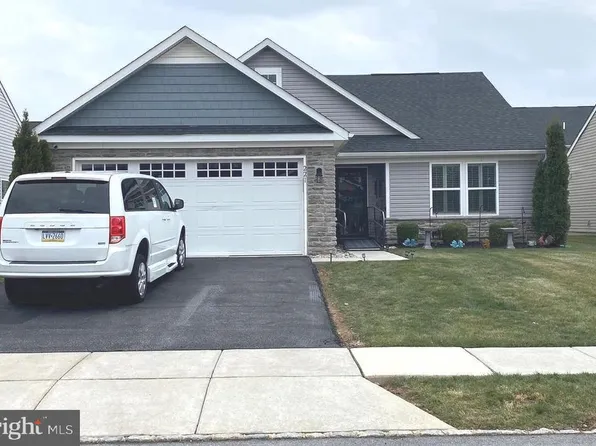 221 Folin St, Coatesville, PA 19320