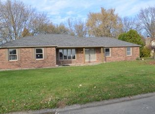 100 E Westbury Rd, Pendleton, IN 46064