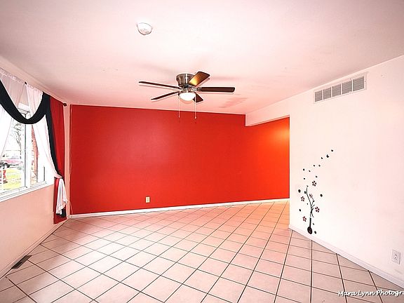 3rd image of 1322 Monomoy St APT D