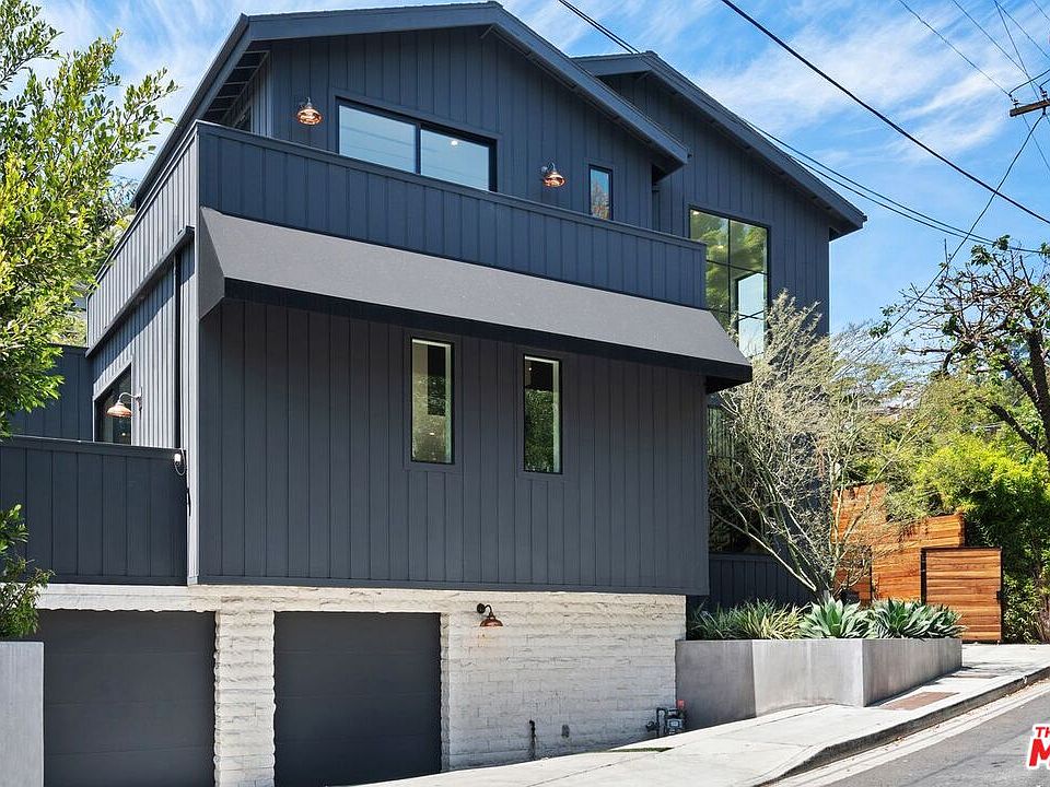 1st image of 1919 Pinehurst Rd