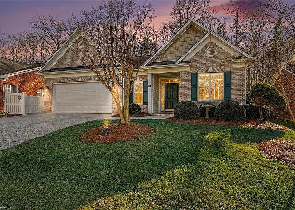 1st image of 126 Heritage Hill Dr