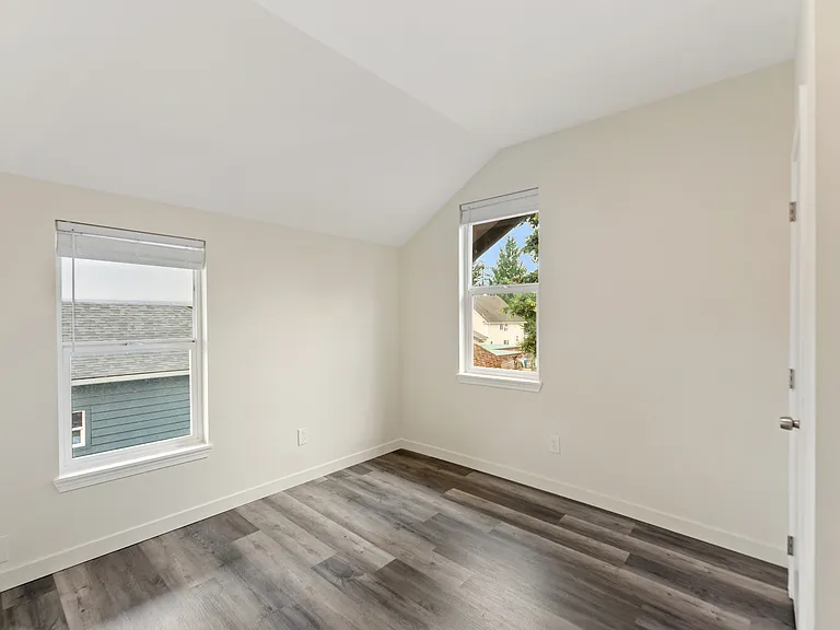6218 S Warner St — Photo 30