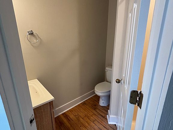 2nd image of 615 Heidt St APT 8