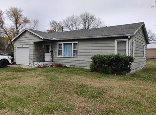 306 N Leonard St, Girard, KS 66743