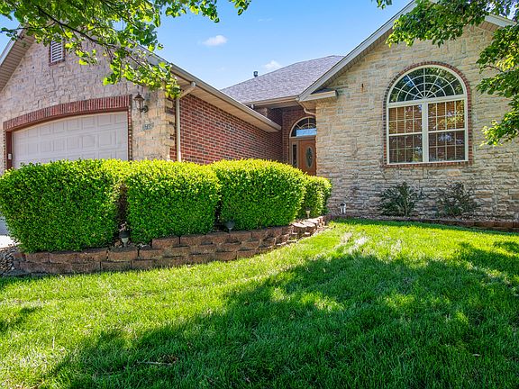 2nd image of 3746 N Croswell Avenue