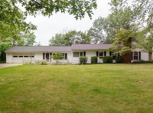 5044 Medhurst Ave, Solon, OH 44139