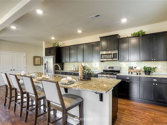 3rd image of 3110 Hanna Drive NE #71