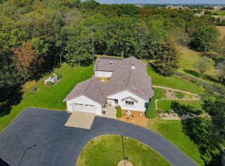 5211 N Fox Rd, Janesville, WI 53548