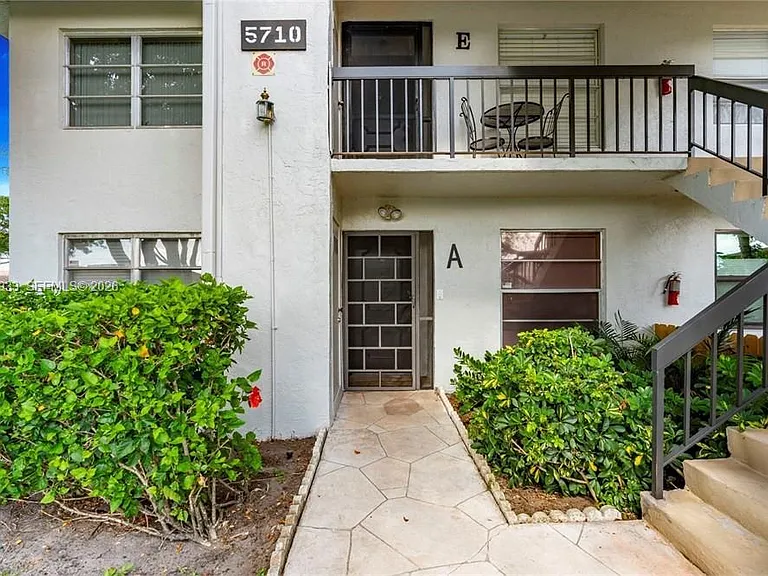 5710 Princess Palm Ct #A — Photo 4