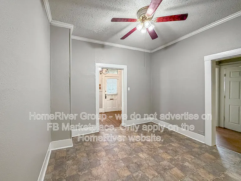 1004 W Gandy St — Photo 5