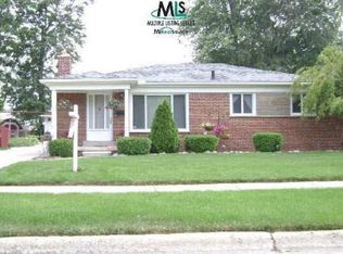 24224 Melody Ln, Warren, MI 48089