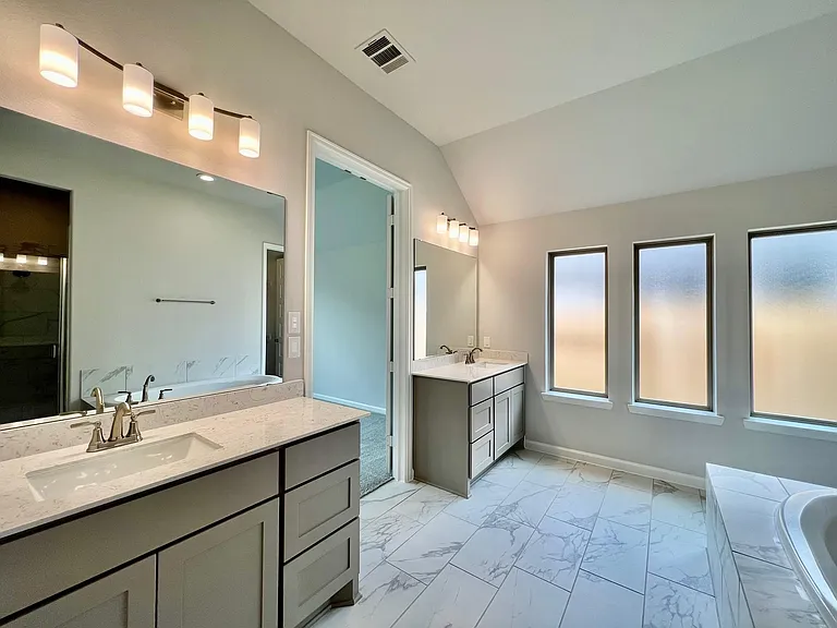 1351 Park Path Dr — Photo 9