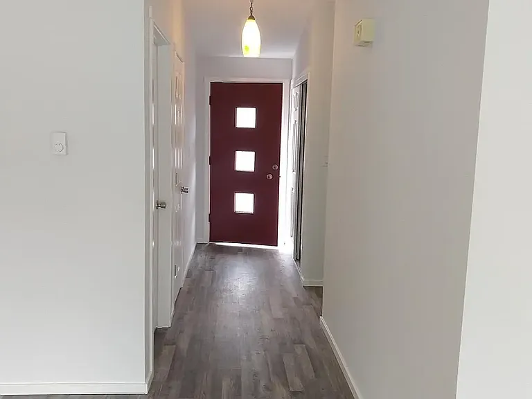 105 NW Dogwood St #105 — Photo 2