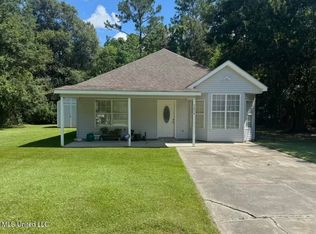 7054 W Perry St, Bay Saint Louis, MS 39520