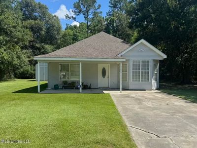 7054 W Perry St, Bay Saint Louis, MS, 39520