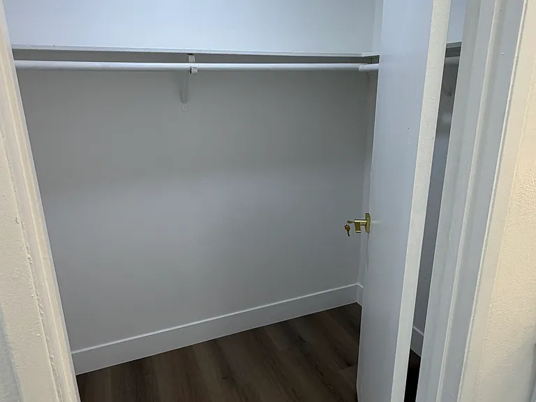10331 Lindley Ave #209 — Photo 18