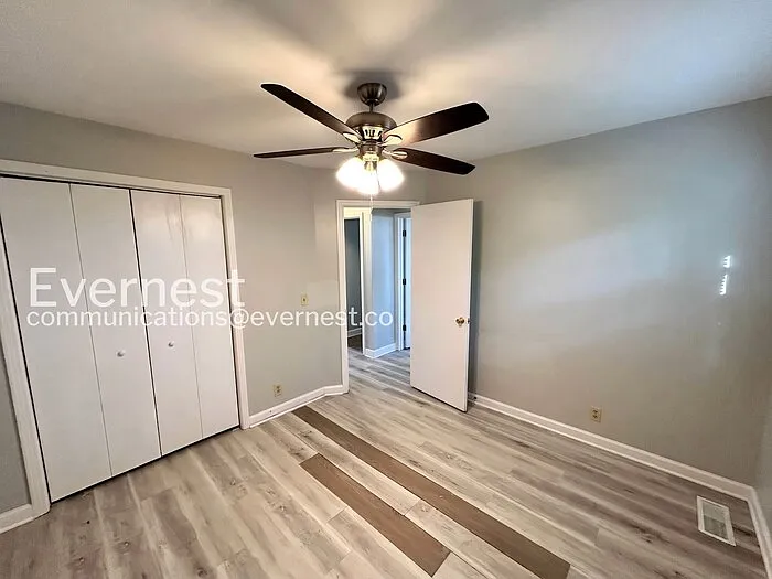212 New Shackle Island Rd — Photo 9