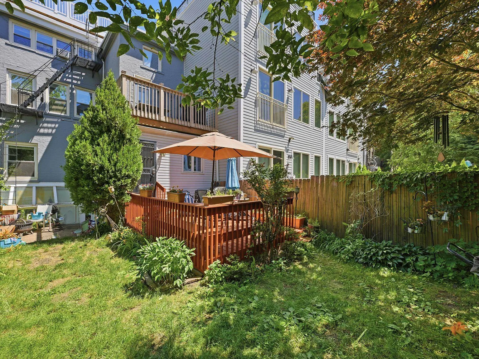2 bed, 1.0 bath, 780 sqft, $4,250 — Photo 2