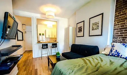 37 Spring St Photo 1