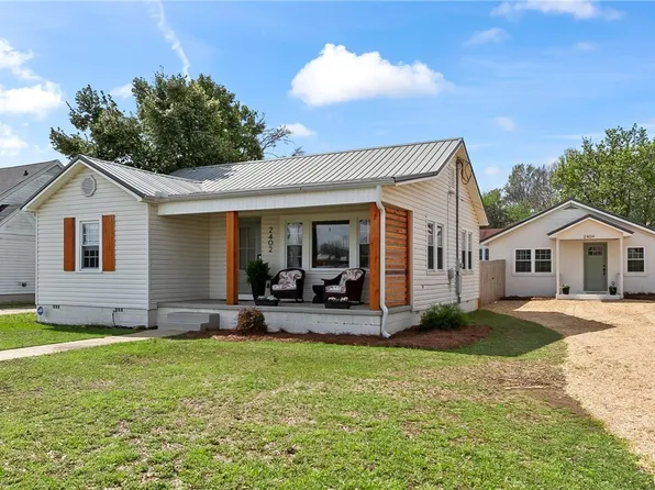 2402 26th Ave, Northport, AL 35476