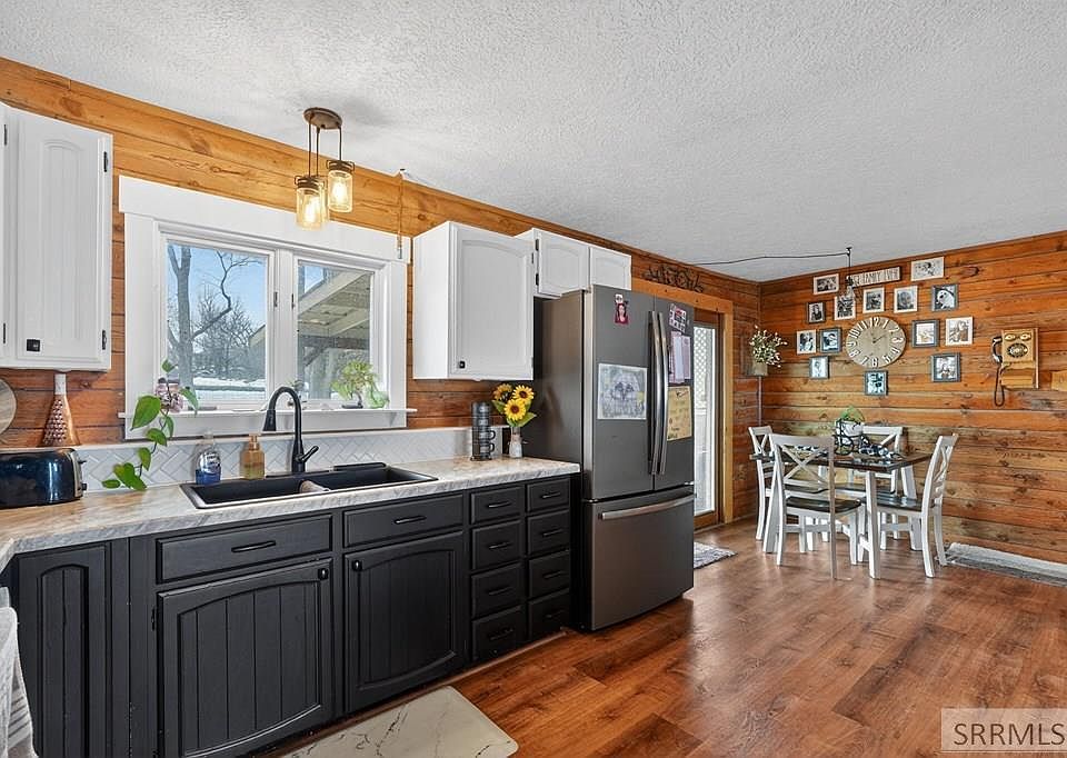 1st image of 2458 Adrianne Way