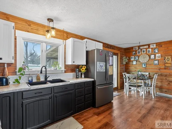 2458 Adrianne Way, American Falls, ID 83211