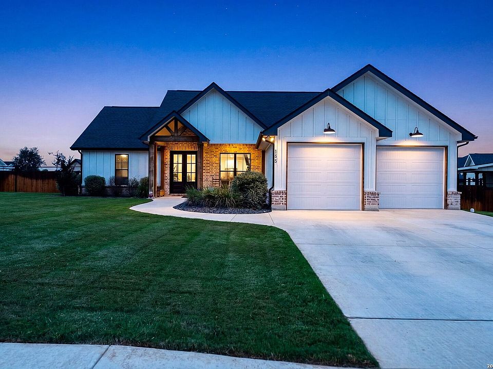 1st image of 156 Woodbridge Dr