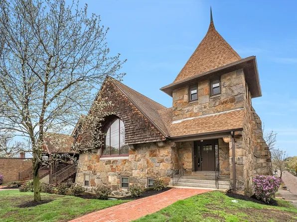 157 Beale St APT 6, Quincy, MA 02170