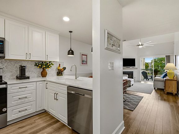 2nd image of 201 N Hillside Dr. N #307