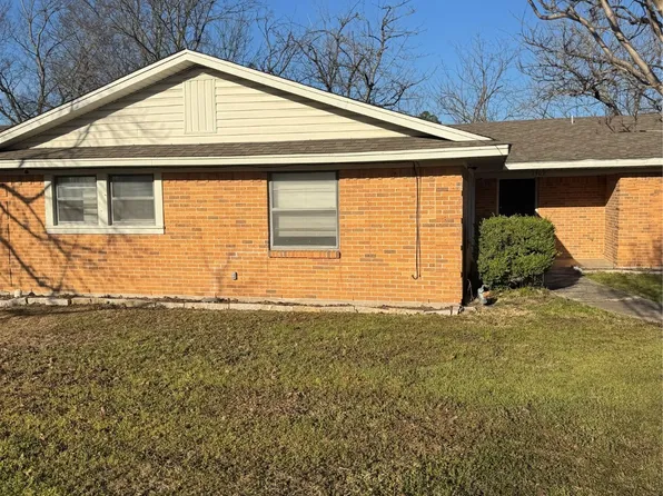 1309 Skyline Dr, Greenville, TX 75401