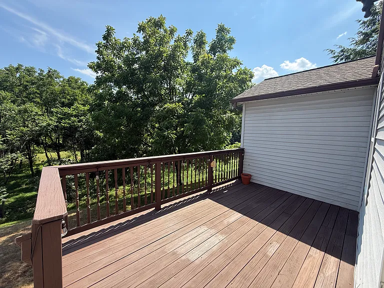 120 Spruce Ct — Photo 13