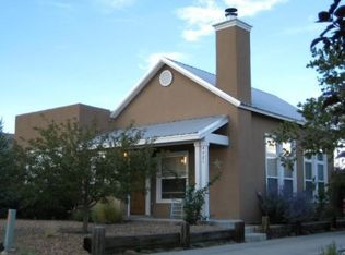 4421 Chamisa Path Rd, Santa Fe, NM 87507