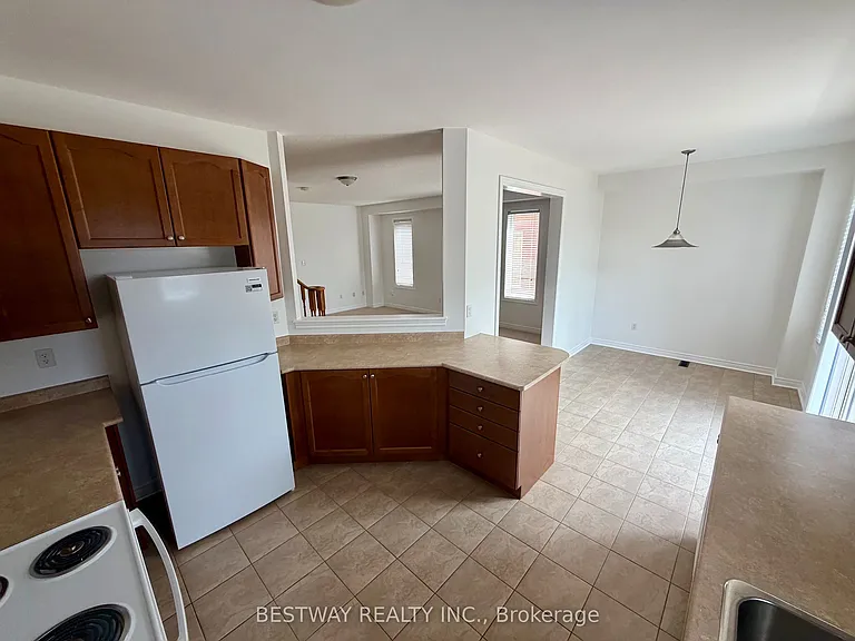 46 Prebble Dr — Photo 7