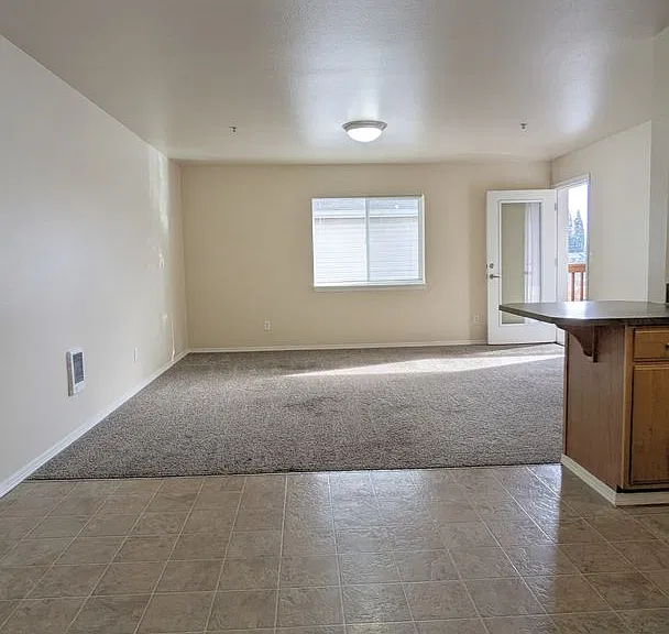 Wellesley Park Apartments — Photo 60
