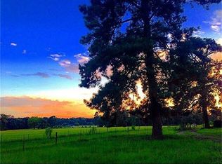 872 Four Notch Rd, Huntsville, TX 77340