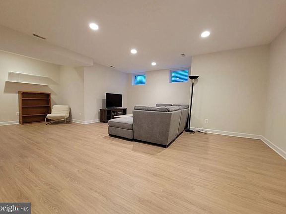 3rd image of 1418 44th St NW #B