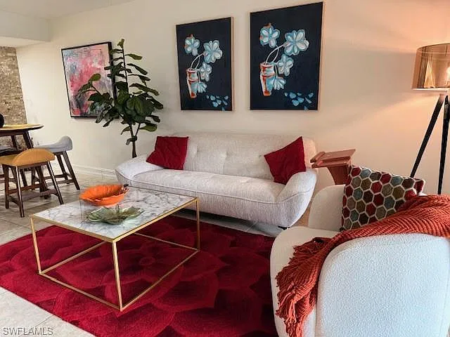 Pine Haven Condo — Photo 2