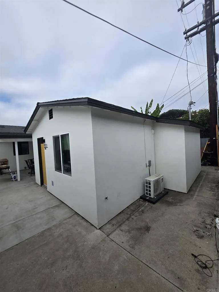 Studio, 360 sqft, $1,700 — Photo 2