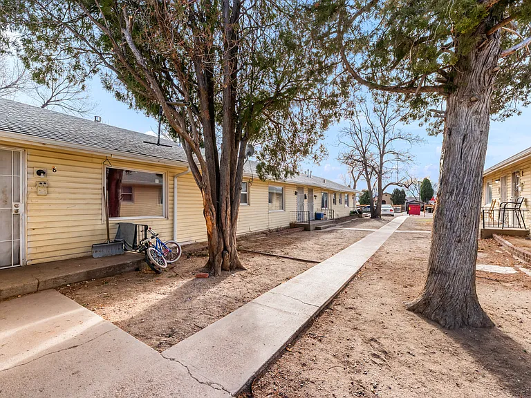 2105 E 5th St #3 — Photo 11